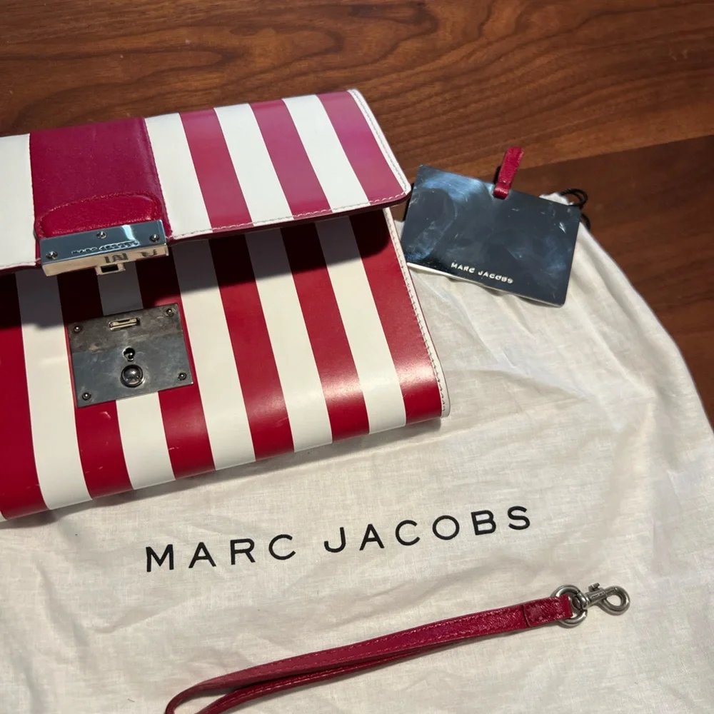 Marc Jacobs clutch - Picture 4 of 11